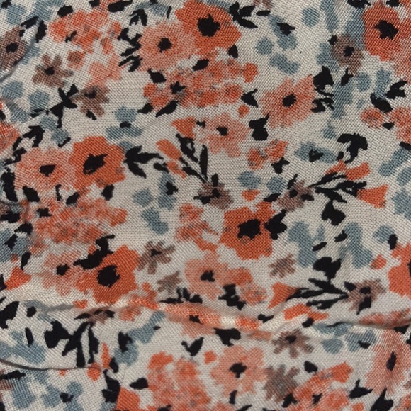Peach and blue floral crop top. - Picture 3 of 3